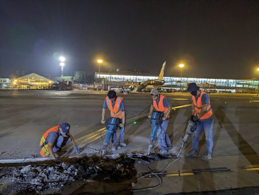 Night works for rapid airport taxiway concrete pavement repair by Uretek Asia